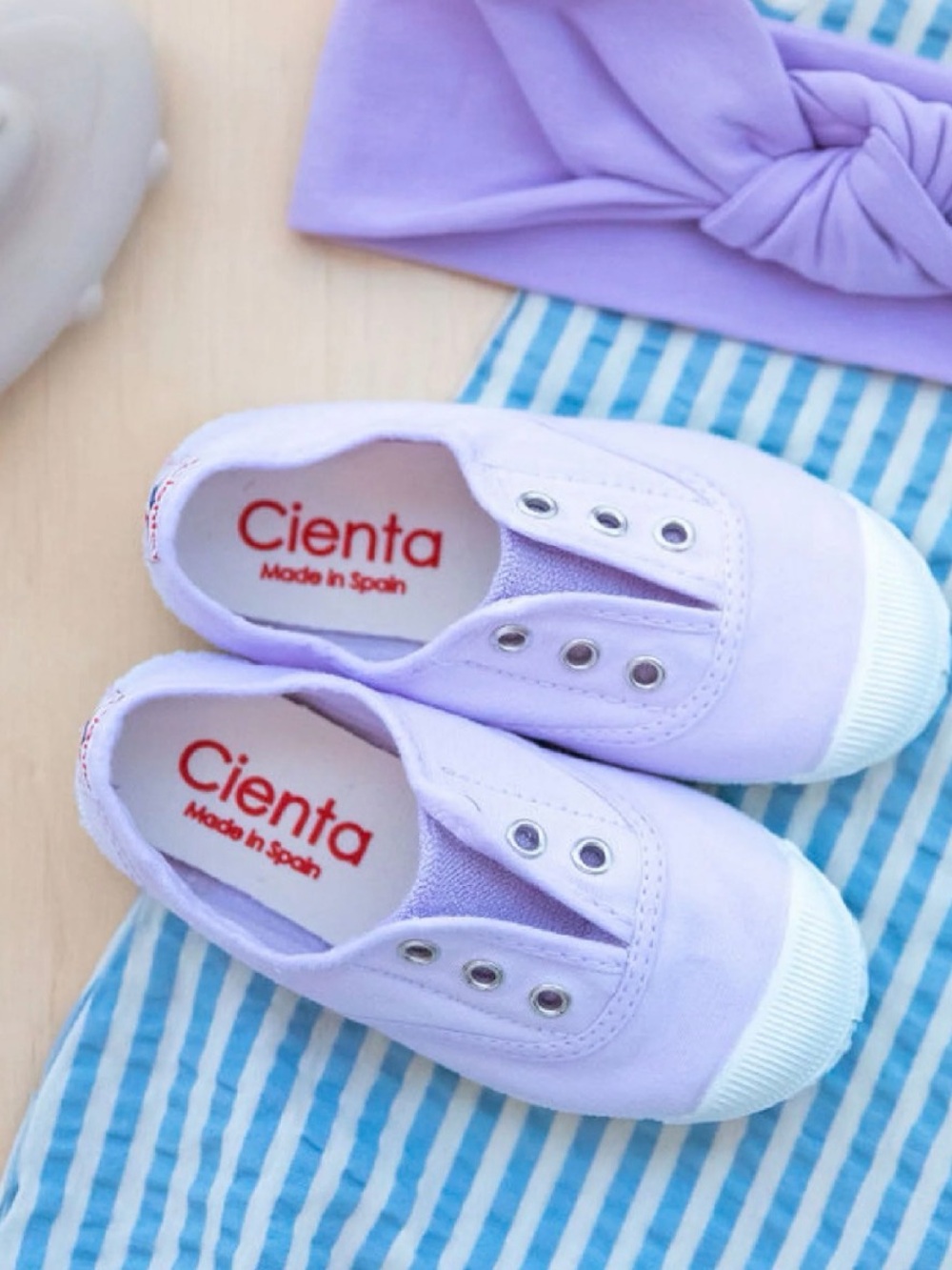 Cienta Kids Slip-On Canvas Sneakers in Lavender Sz 29 EU 11 US